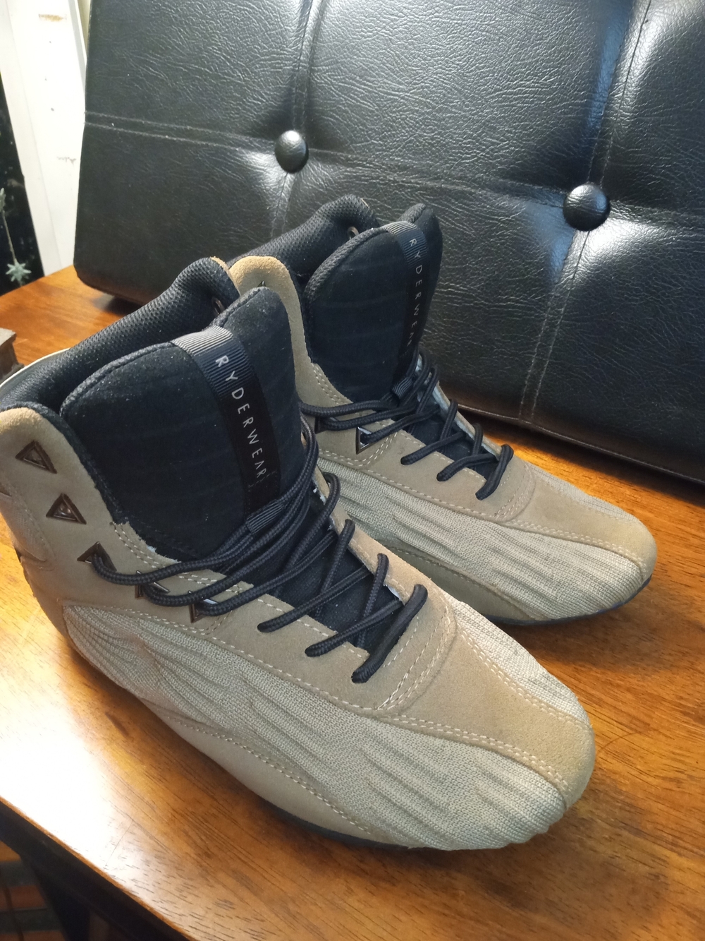 Ryderwear Men’s High-Top Training Shoes in Beige and Black